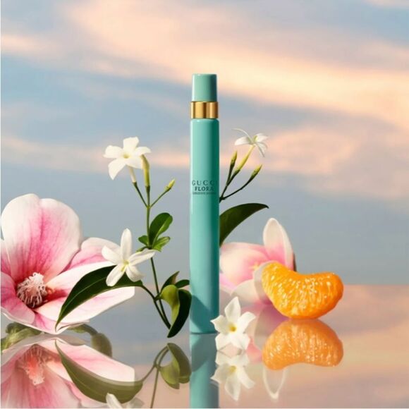 Gucci Flora Gorgeous Jasmine Eau de Parfum Travel Spray 10ml / 0.33 fl o… - Picture 4 of 17